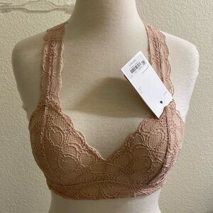 NWT DKNY Lace Bralette Set of 3 Pink‎ Nude Wireless Slipover Small
